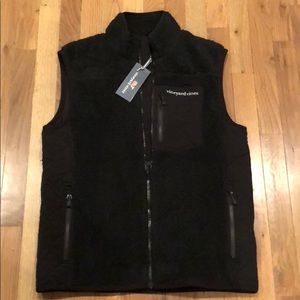 Men’s vineyard Vines Vest
